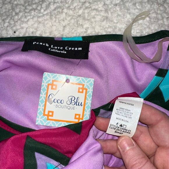 Peach Love Cream Women's Multicolor Zig Zag Print Shift Dress Small NWT - Picture 10 of 11